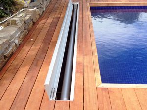 Rubber Bumpers on Downunder Pool Cover